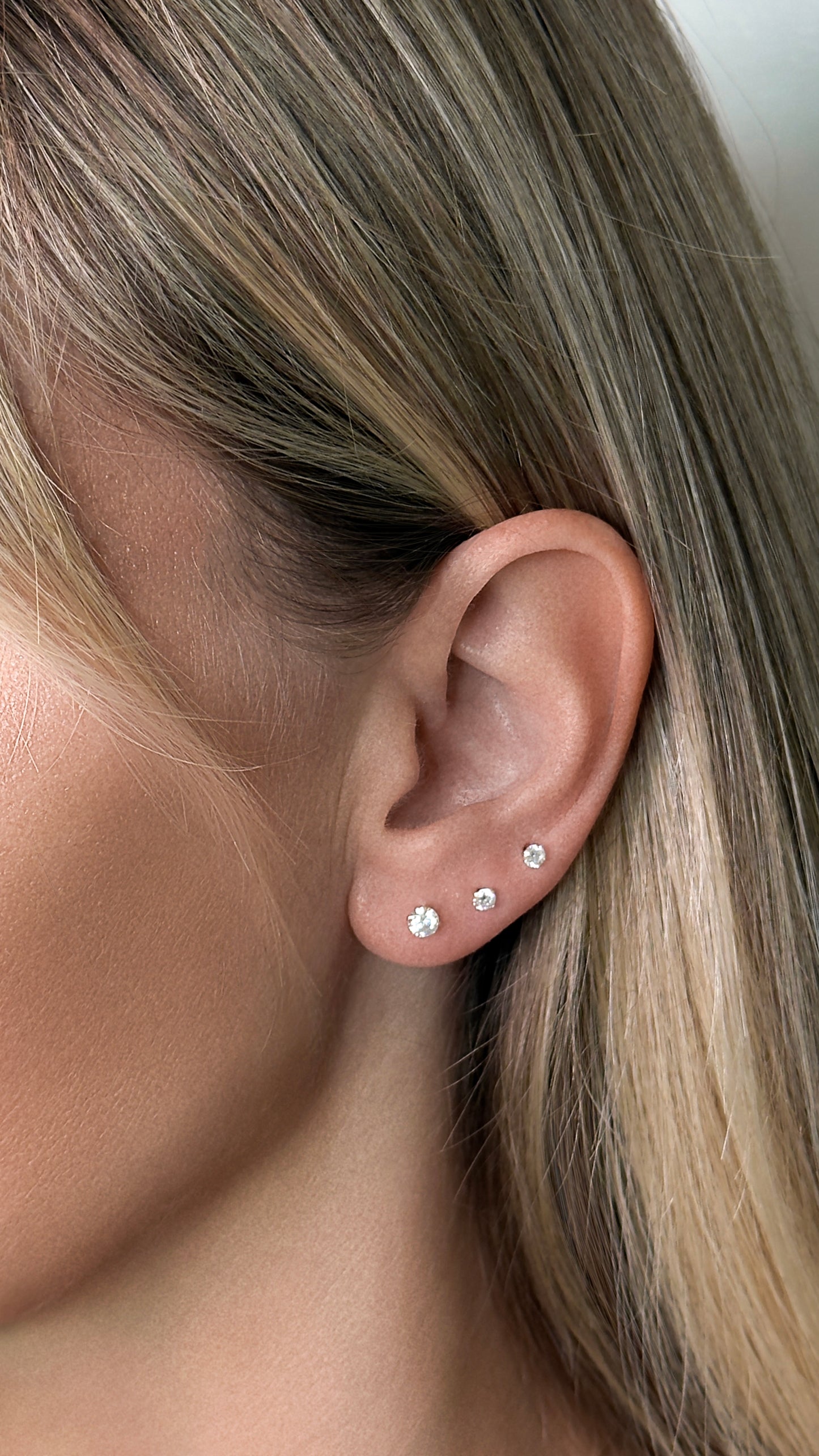 Natural Pearl Flat Stud Earring | 14k Gold Flat Back Piercing Stud | Minimal Everyday Cartilage & Lobe Earring | SINGLE