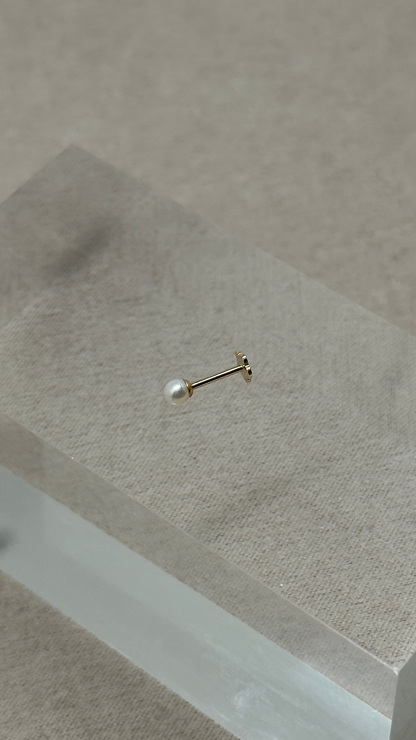 Natural Pearl Flat Stud Earring | 14k Gold Flat Back Piercing Stud | Minimal Everyday Cartilage & Lobe Earring | SINGLE