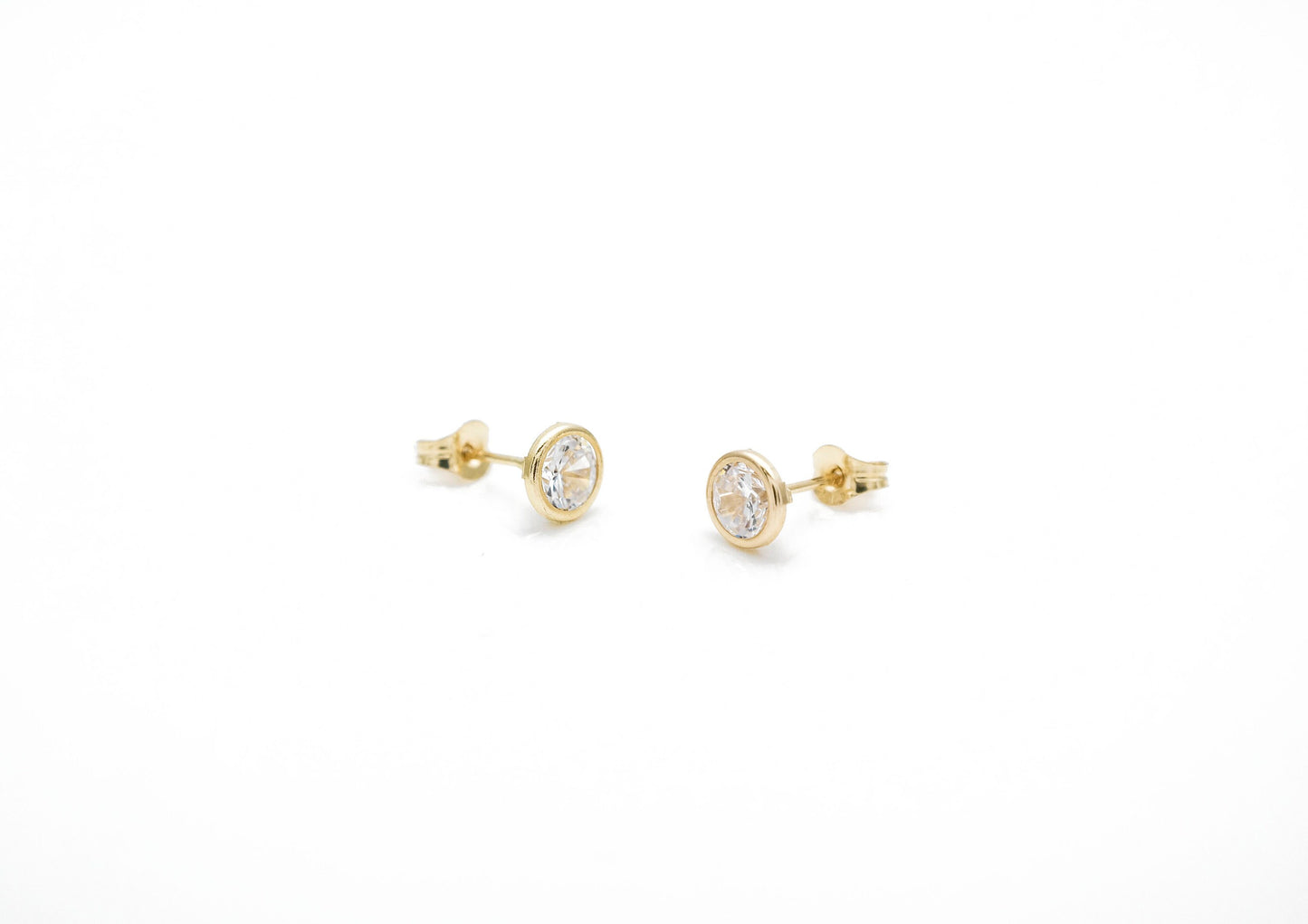 0.06-2.56 ct. T.W. Created Diamond Round Bezel Studs Earrings 14K Real Yellow/White Gold
